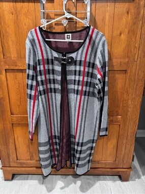 Anne Klein Gray and Red Plaid Open Cardigan with Buckle